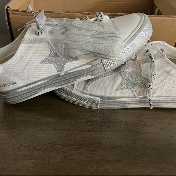 Vintage Havana Shoes - Vintage Havana White Sneakers with Silver Stars